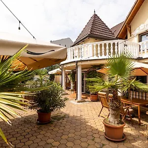 https://palazzo.szeged-hotels.com