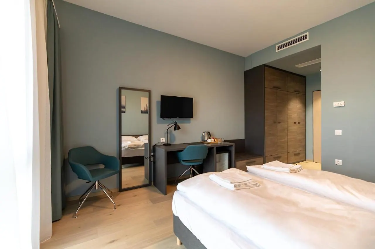 A22 Hotel Gyal